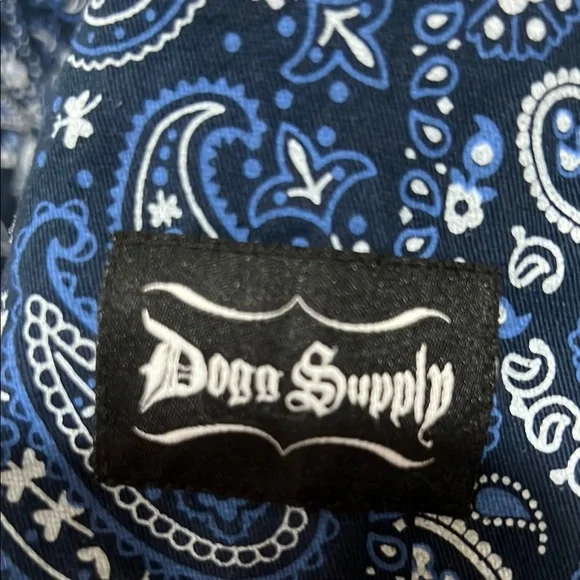 Dogg Supply by Snoop Dogg button down shirt, size small - Picture 4 of 6